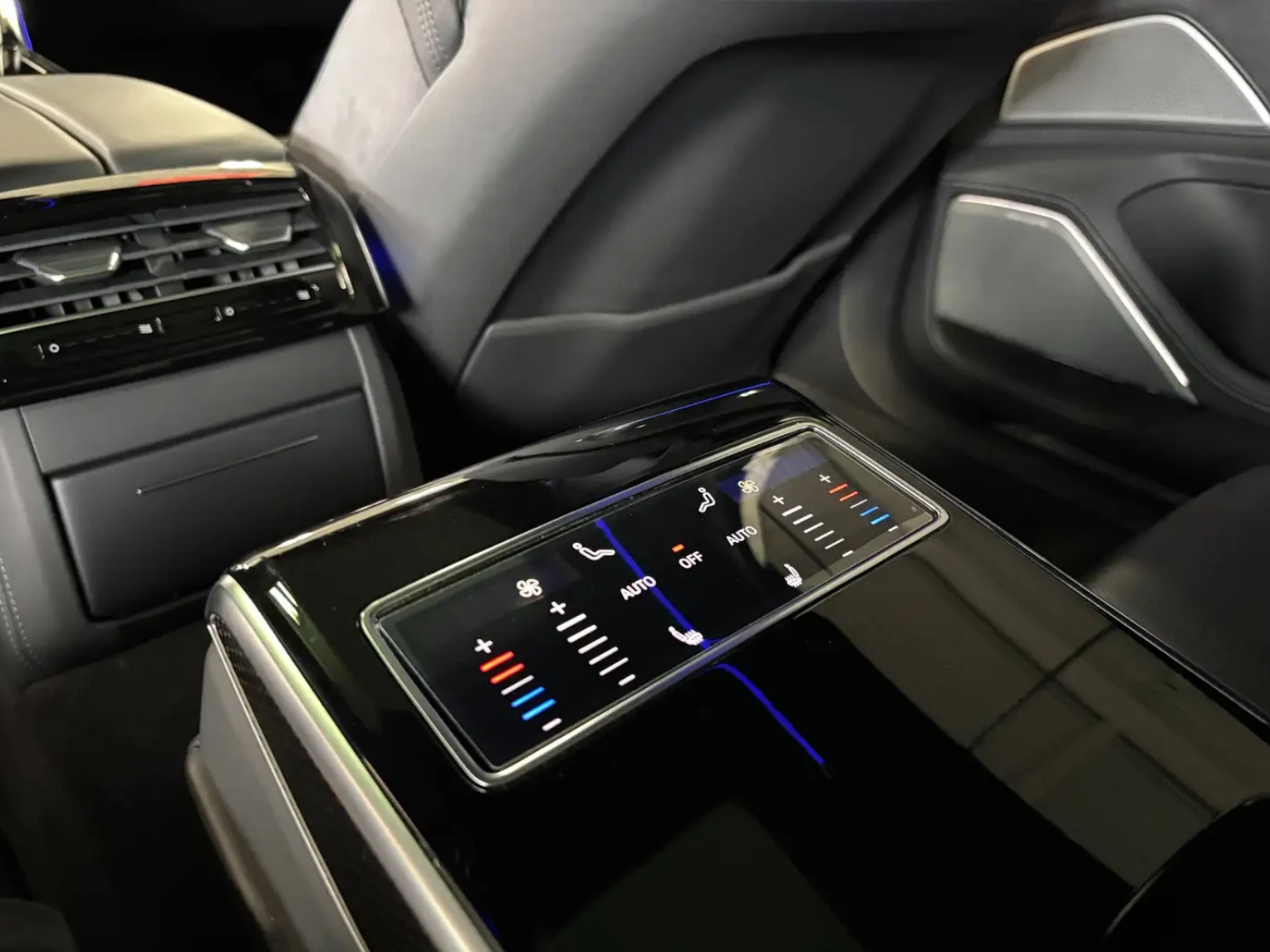 Audi S8 HUD / Distronic / Air / Carbon / Massage | Mobile.bg � ����������� 12