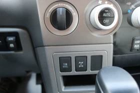 Toyota Sequoia SR5 5.7 V8 4x4, снимка 14