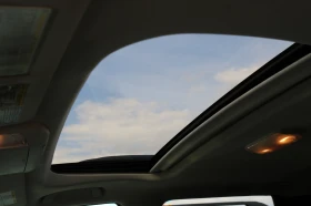 Toyota Sequoia SR5 5.7 V8 4x4, снимка 15