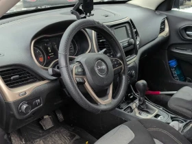 Jeep Cherokee Sport С РЕГИСТРАЦИЯ & АВТО КРЕДИТ, снимка 7