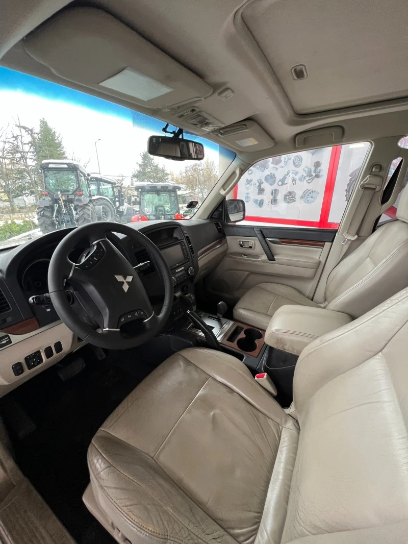 Mitsubishi Pajero 3.8, V6 4x4, Нов Внос от Германия и Гранция, снимка 16 - Автомобили и джипове - 47596291