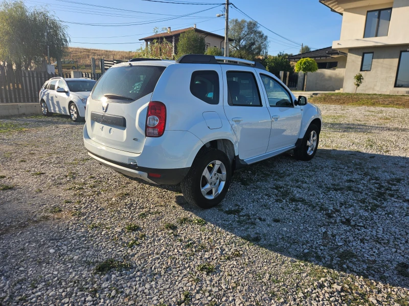Dacia Duster 1.5DCI  4x4 !!!  6ck !!! Кожа !!!, снимка 3 - Автомобили и джипове - 48354186