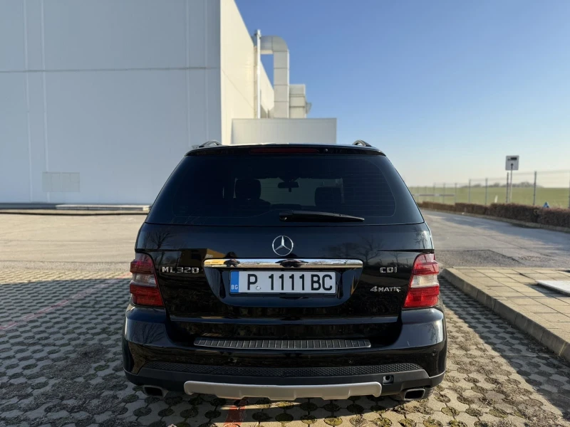 Mercedes-Benz ML 320, снимка 6 - Автомобили и джипове - 49271835