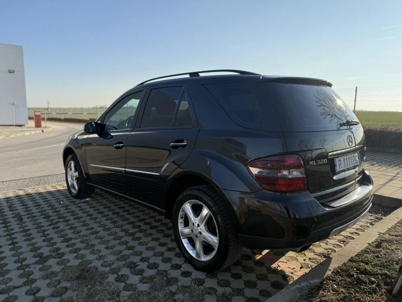 Mercedes-Benz ML 320, снимка 4 - Автомобили и джипове - 49271835