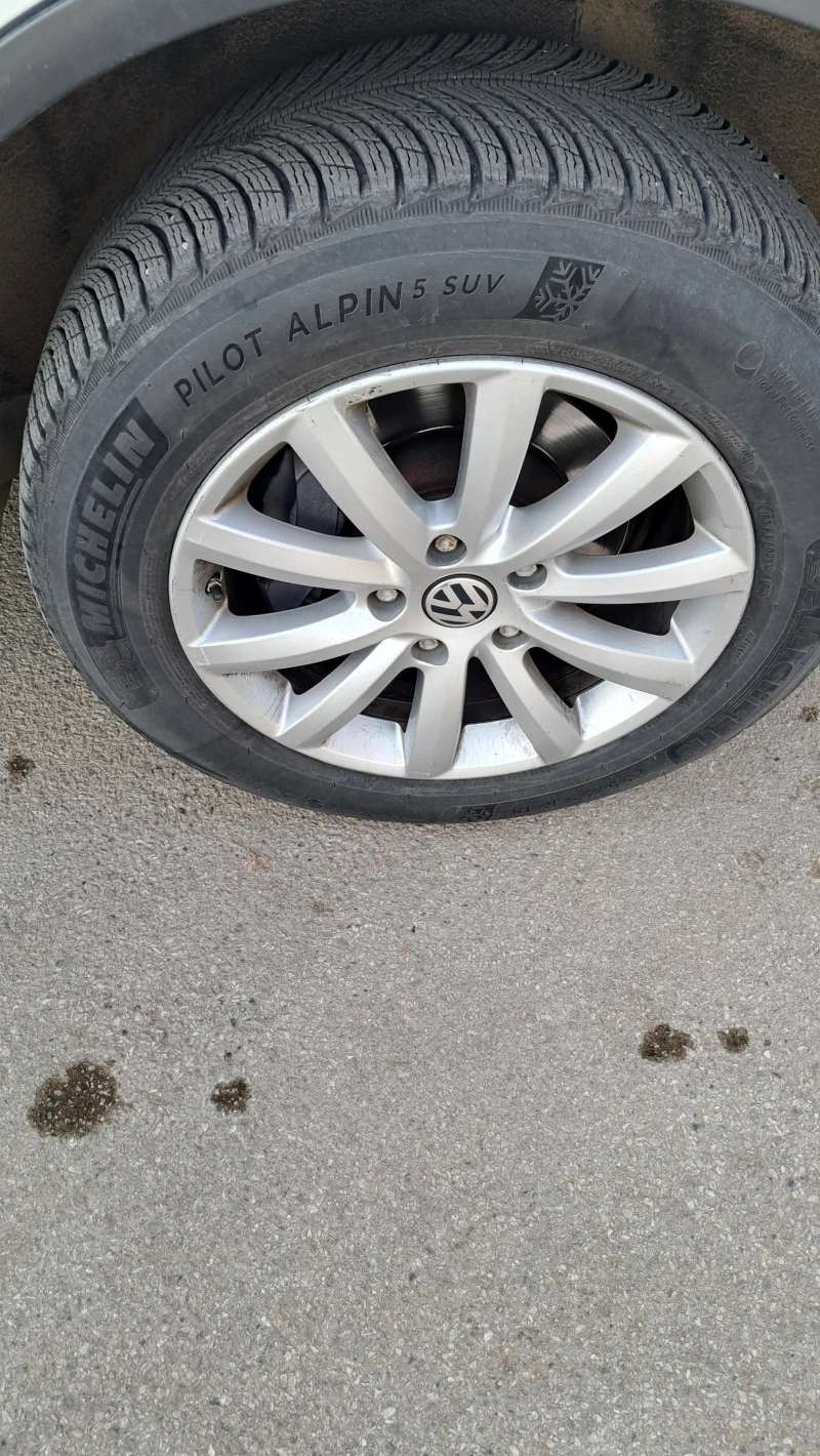 VW Touareg, снимка 9 - Автомобили и джипове - 52448799