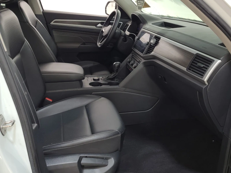 VW Atlas * * CARFAX * * АВТО КРЕДИТ * * , снимка 11 - Автомобили и джипове - 53329185