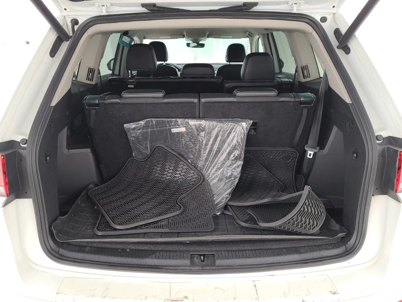 VW Atlas * * CARFAX * * АВТО КРЕДИТ * * , снимка 14 - Автомобили и джипове - 53329185