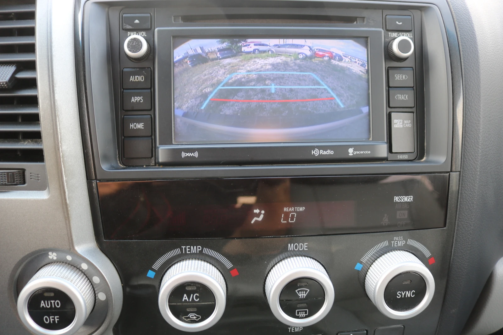 Toyota Sequoia SR5 5.7 V8 4x4 | Mobile.bg   13