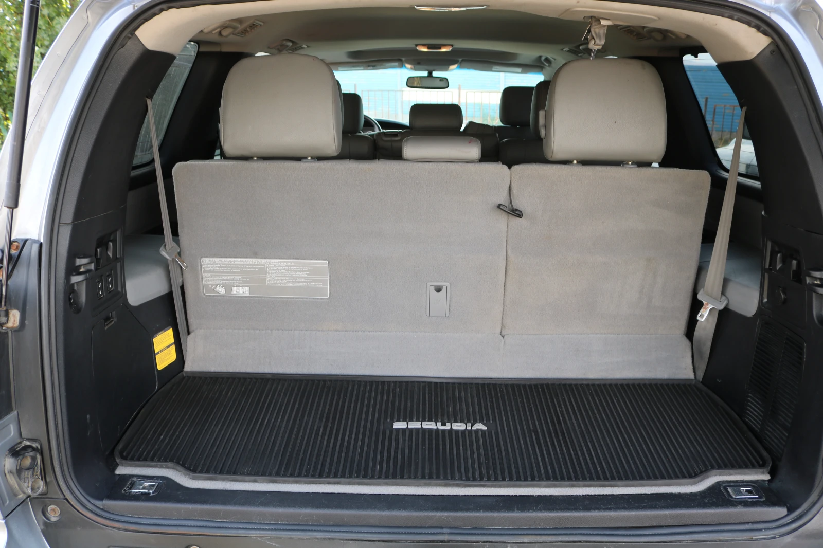 Toyota Sequoia SR5 5.7 V8 4x4 | Mobile.bg   11