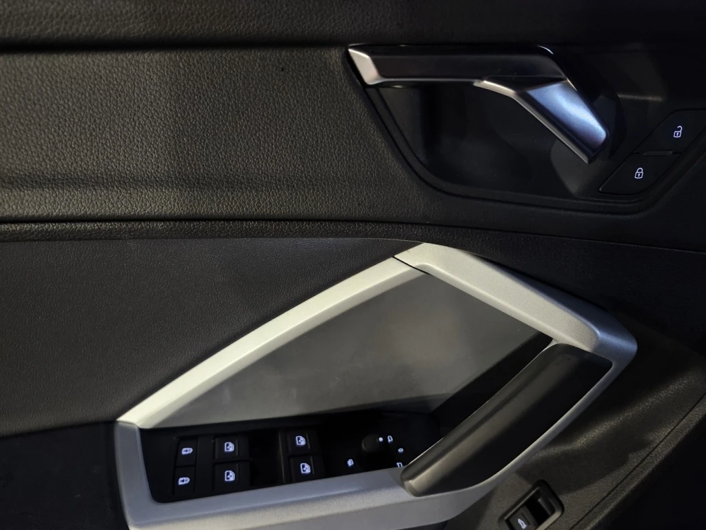 Audi Q3 Comfort Quattro - изображение 9