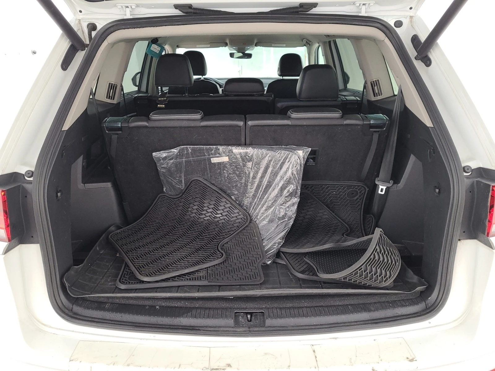 VW Atlas * * CARFAX * * ���� ������ * *  | Mobile.bg � ����������� 14