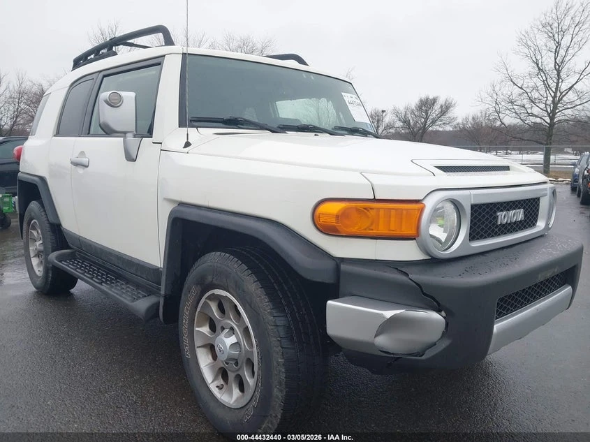 Toyota Fj cruiser 4.0l, снимка 6 - Автомобили и джипове - 53941330
