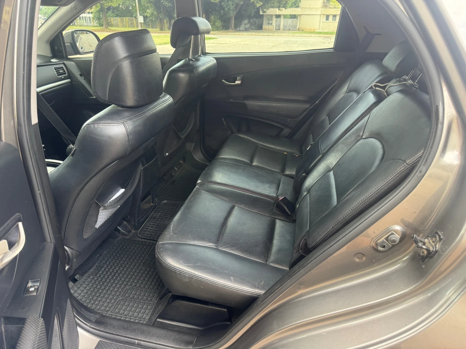 SsangYong Korando 2.0d-175kc, снимка 13 - Автомобили и джипове - 55302010
