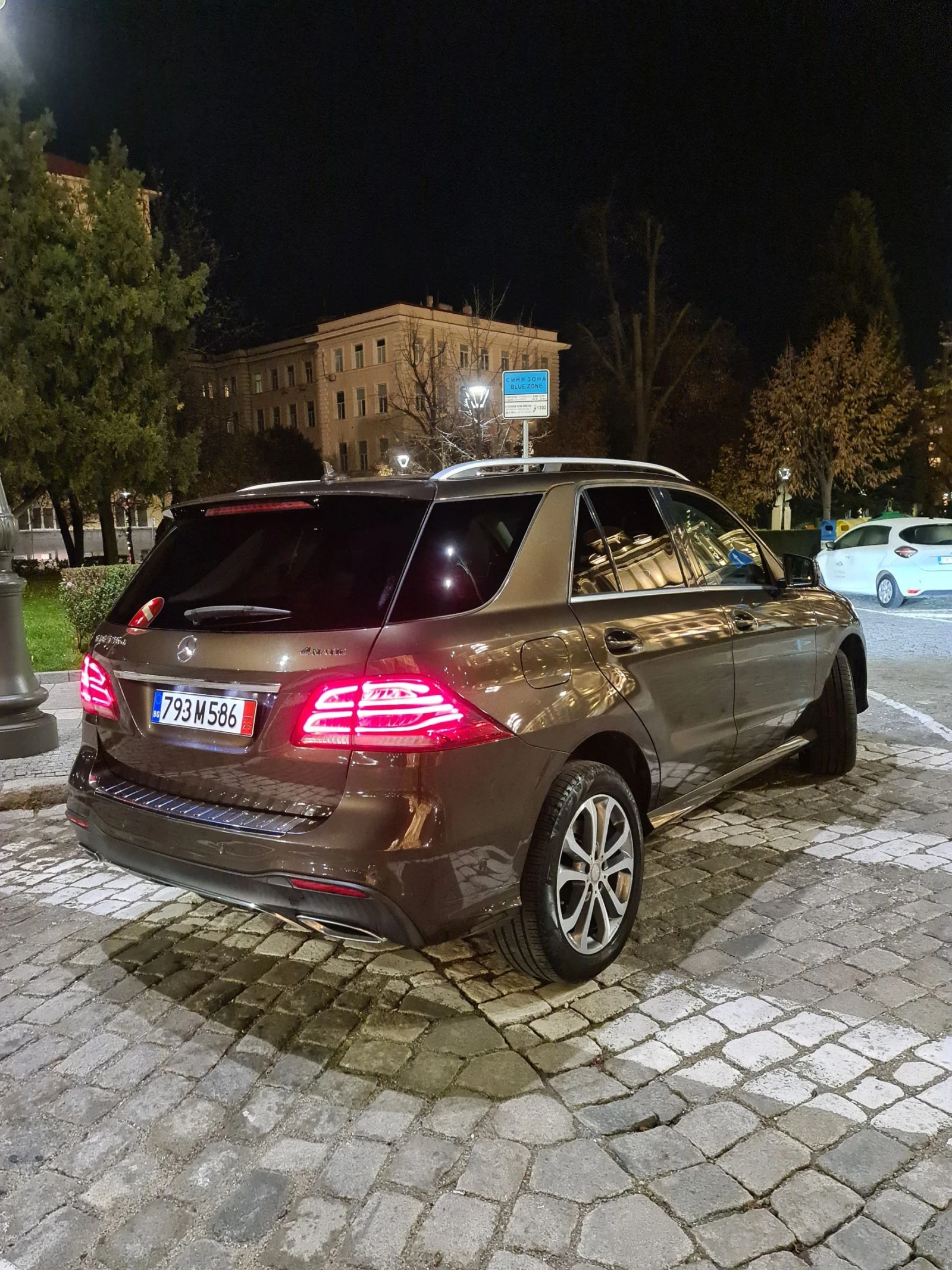Mercedes-Benz GLE 350, снимка 5 - Автомобили и джипове - 55423185