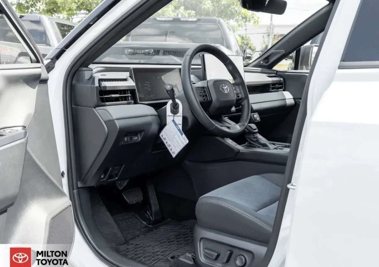 Toyota Rav4 PLUG IN HYBRID XSE * AWD * НОВА ОТ ТОЙОТА * , снимка 6 - Автомобили и джипове - 55461484