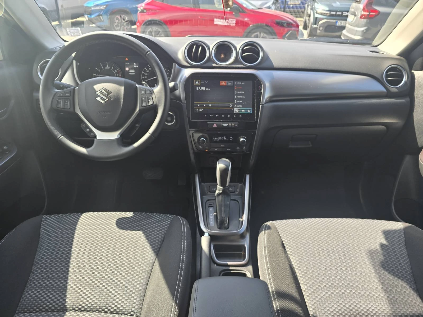 Suzuki Vitara 1.4 , снимка 7 - Автомобили и джипове - 56008023