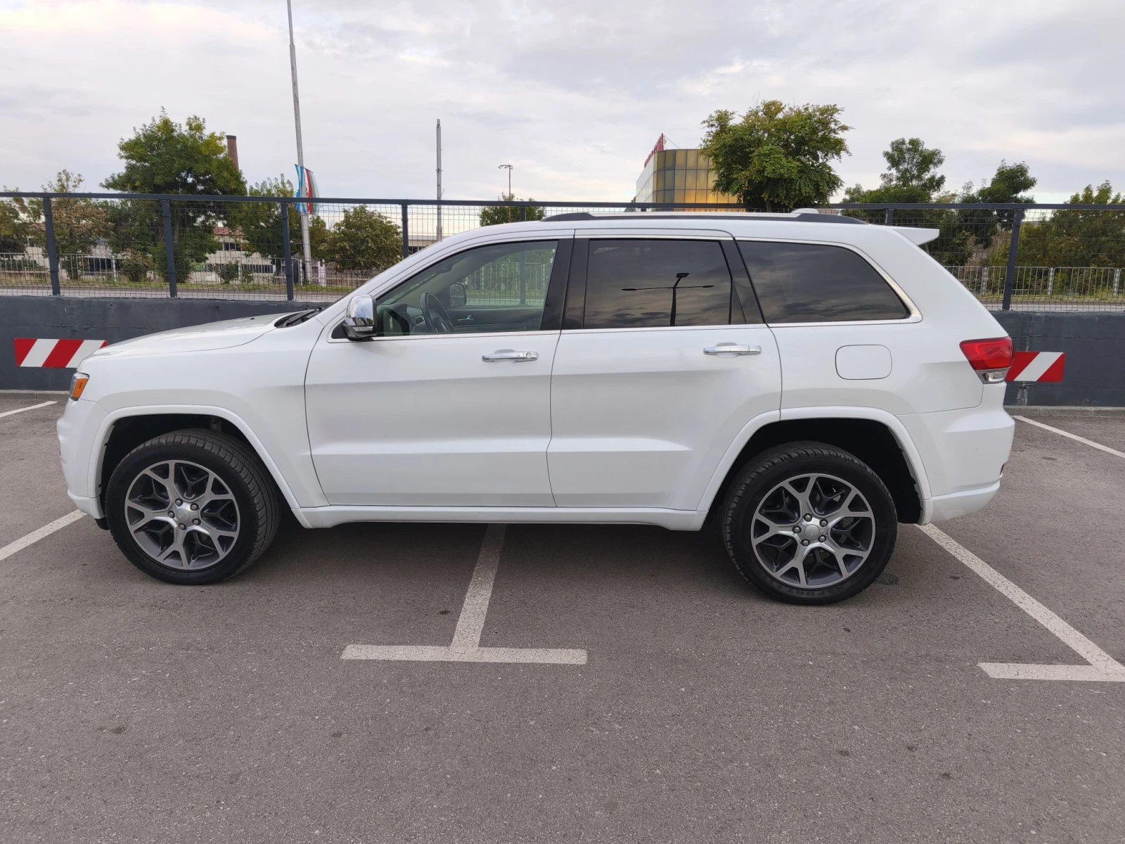 Jeep Grand cherokee Jeep Grand cherokee Overland 3.6 2019, снимка 8 - Автомобили и джипове - 56230097
