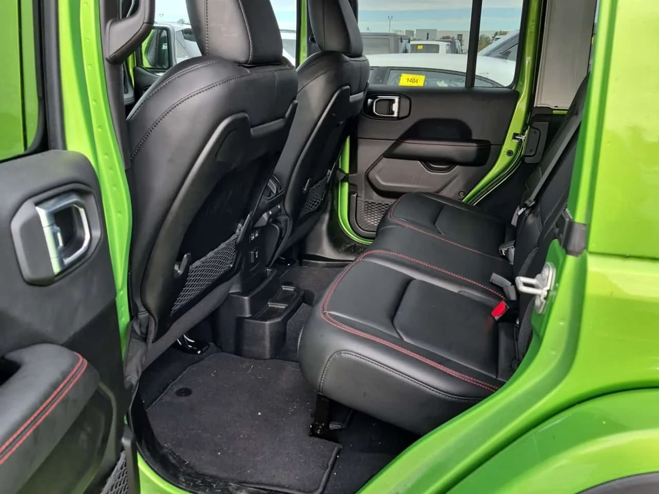 Jeep Wrangler 4 Door 4x4 Rubicon X  CARFAX | Mobile.bg � ����������� 12