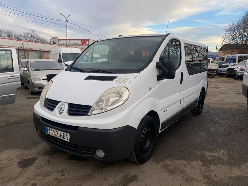 Renault Trafic, снимка 1 - Бусове и автобуси - 39740900