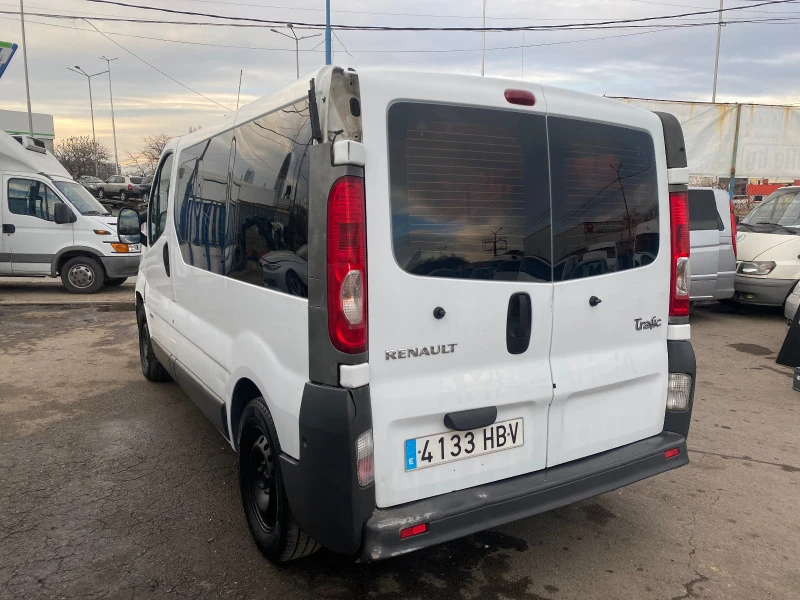 Renault Trafic, снимка 5 - Бусове и автобуси - 39740900