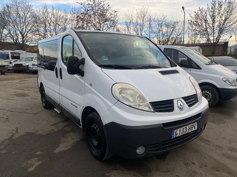 Renault Trafic, снимка 3 - Бусове и автобуси - 39740900