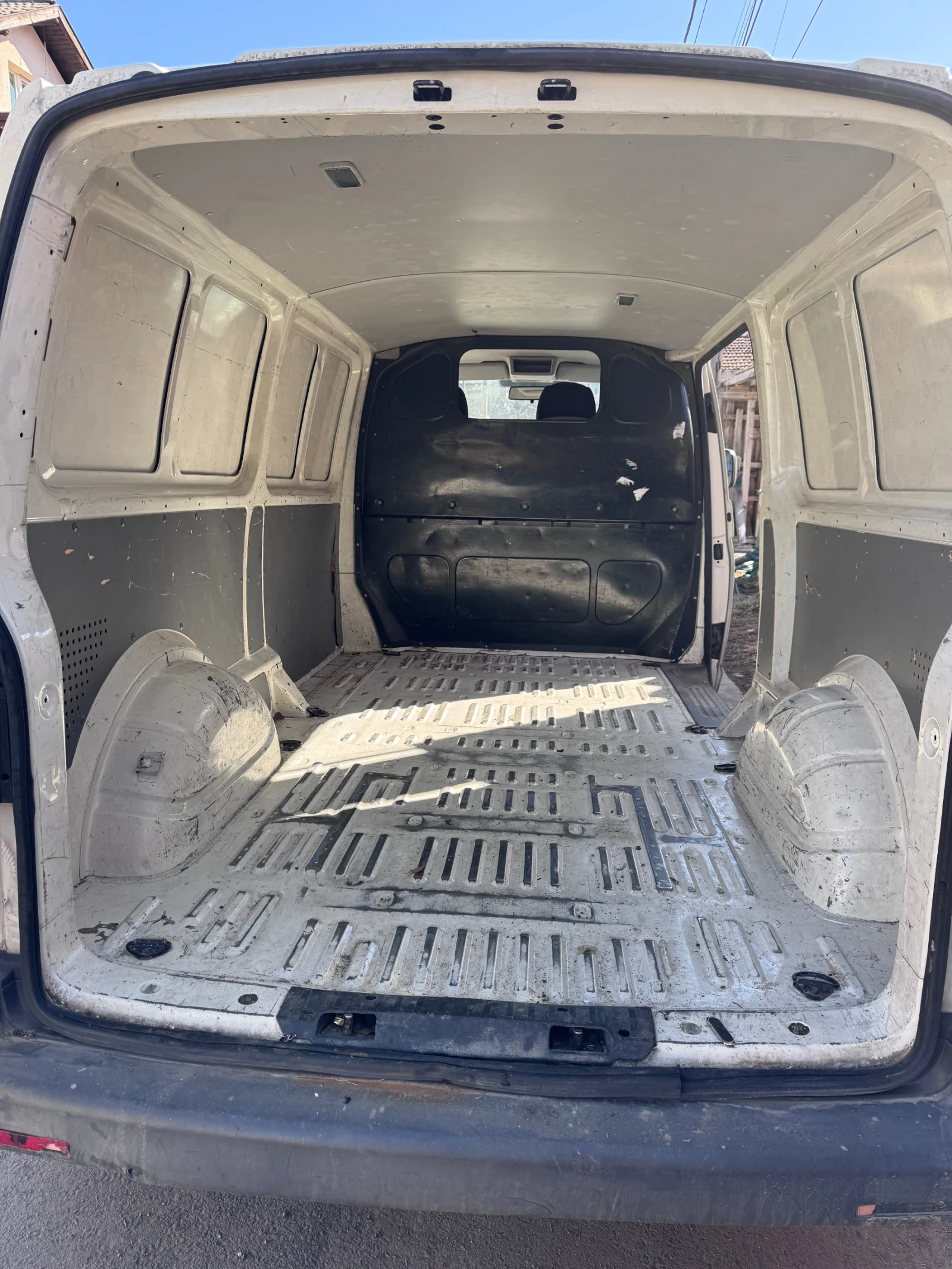 VW Transporter 1.9 tdi Long, снимка 7 - Бусове и автобуси - 53928484