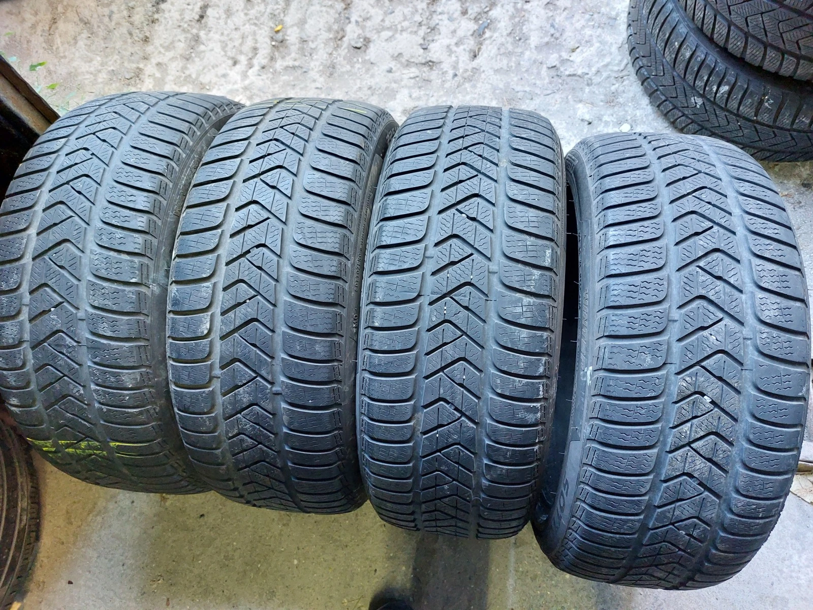 ���� 225/45R18 | Mobile.bg � ����������� 1