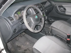 Skoda Fabia 1.6 tdi 90 кс, снимка 12