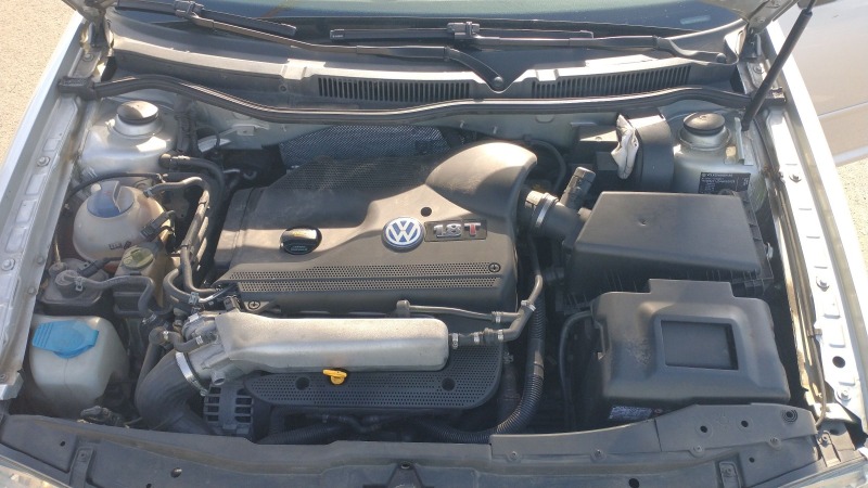 VW Bora 1.8T, снимка 10 - Автомобили и джипове - 46421580
