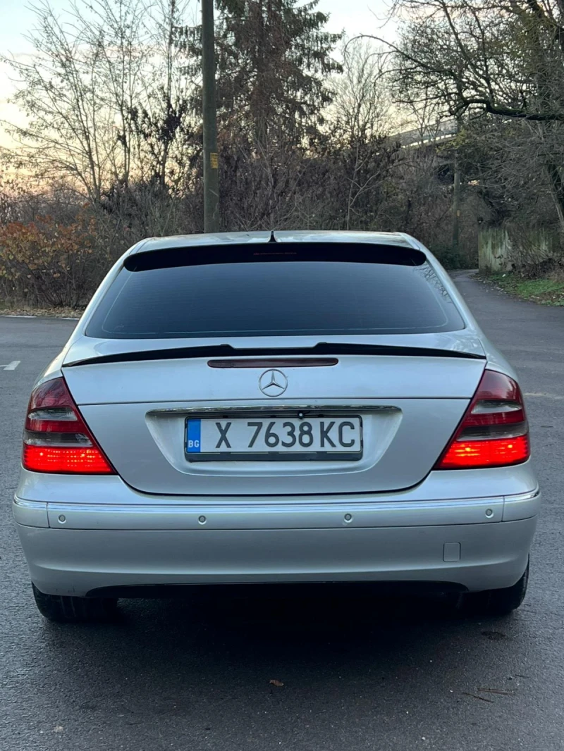 Mercedes-Benz E 270, снимка 6 - Автомобили и джипове - 48414934