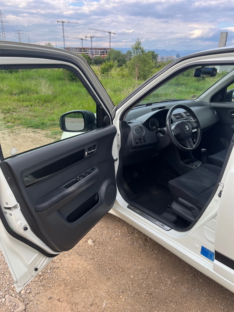 Suzuki Swift 4x4 Piz Sulai, снимка 10 - Автомобили и джипове - 52855237