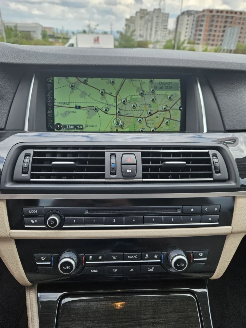 BMW 520 Xdrive, снимка 10 - Автомобили и джипове - 52176452