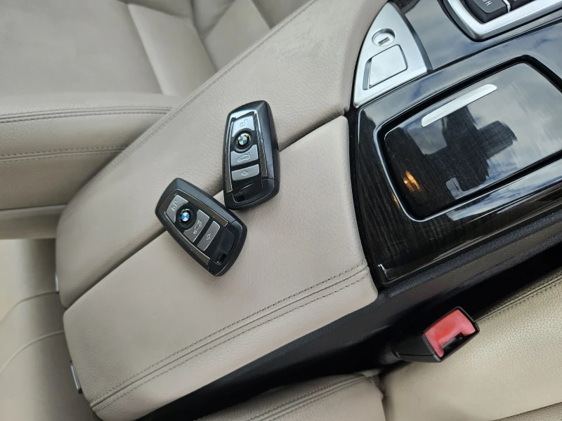 BMW 520 Xdrive, снимка 12 - Автомобили и джипове - 52176452