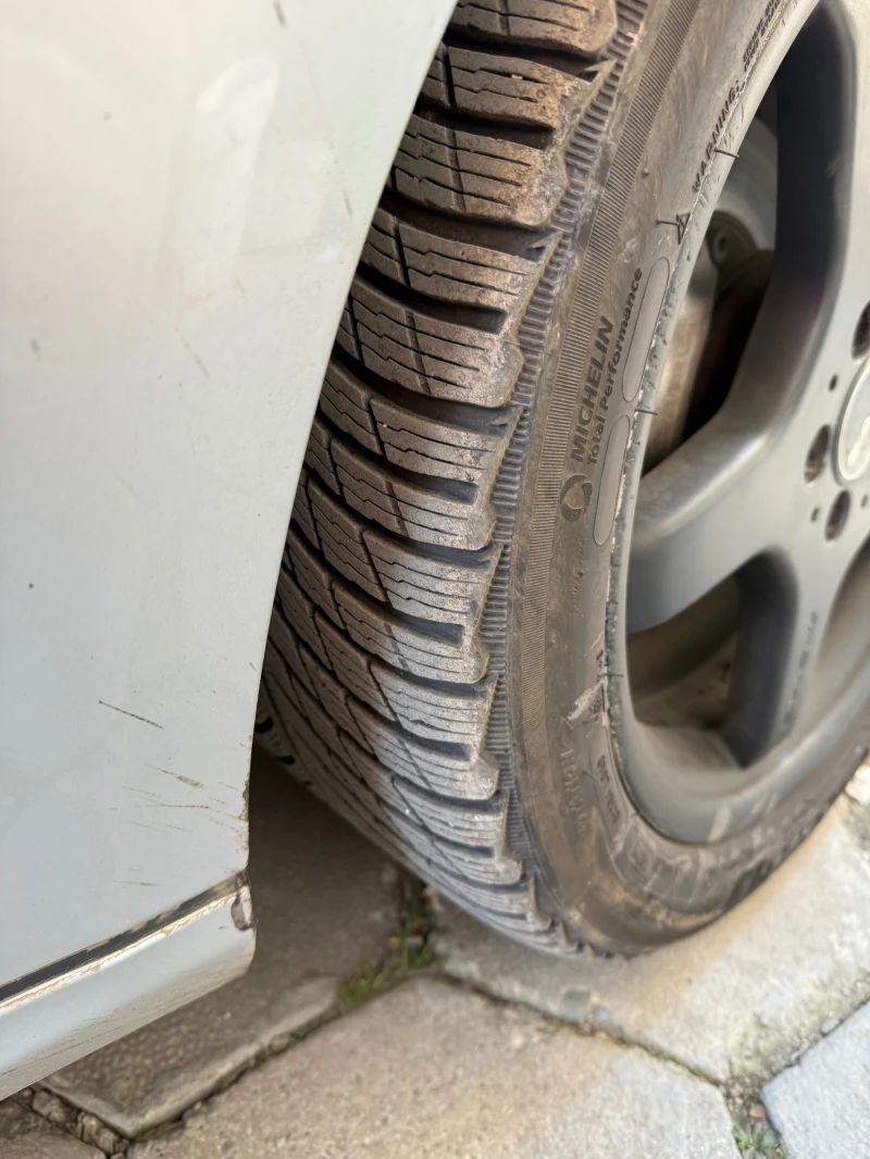 Mercedes-Benz CLS 320, снимка 16 - Автомобили и джипове - 52674969