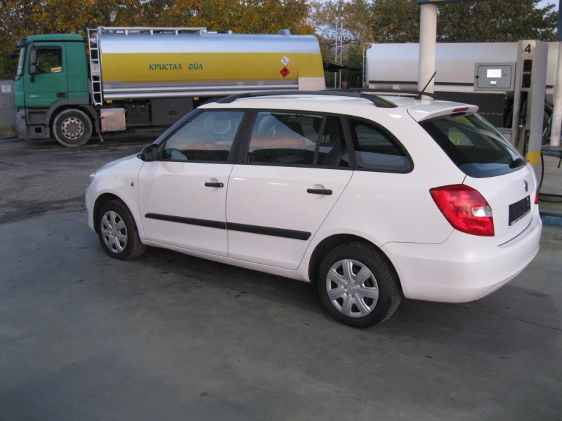 Skoda Fabia 1.6 tdi 90 кс, снимка 4 - Автомобили и джипове - 52237888