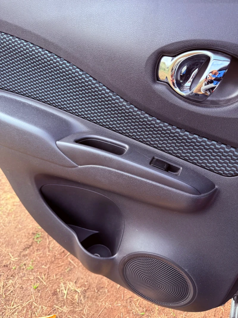 Nissan Note 1.2 EcoDrive, снимка 12 - Автомобили и джипове - 52603331