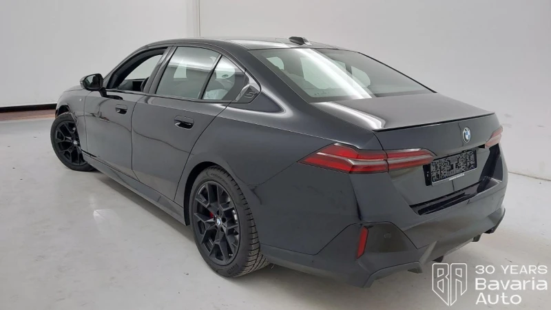 BMW 520 d xDrive M Sport Paket Steptronic, снимка 2 - Автомобили и джипове - 53287818
