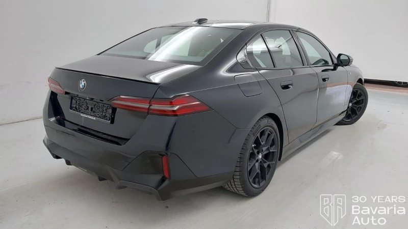 BMW 520 d xDrive M Sport Paket Steptronic, снимка 3 - Автомобили и джипове - 53287818