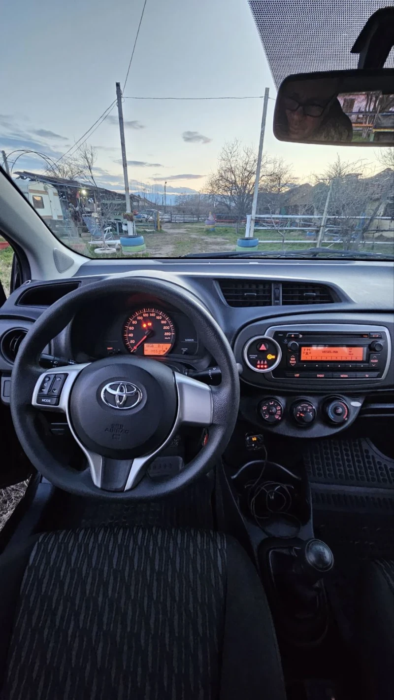 Toyota Yaris 1.0  VVTI  69кс, снимка 8 - Автомобили и джипове - 53600434