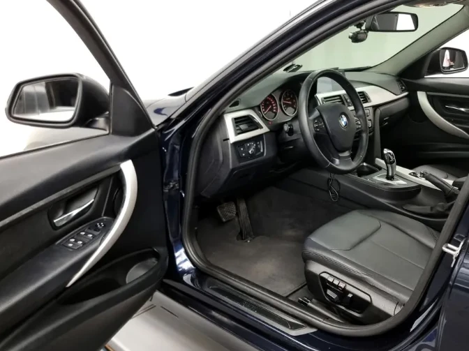 BMW 320 Touring - изображение 10