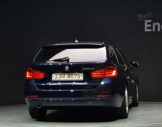 BMW 320 Touring - изображение 4