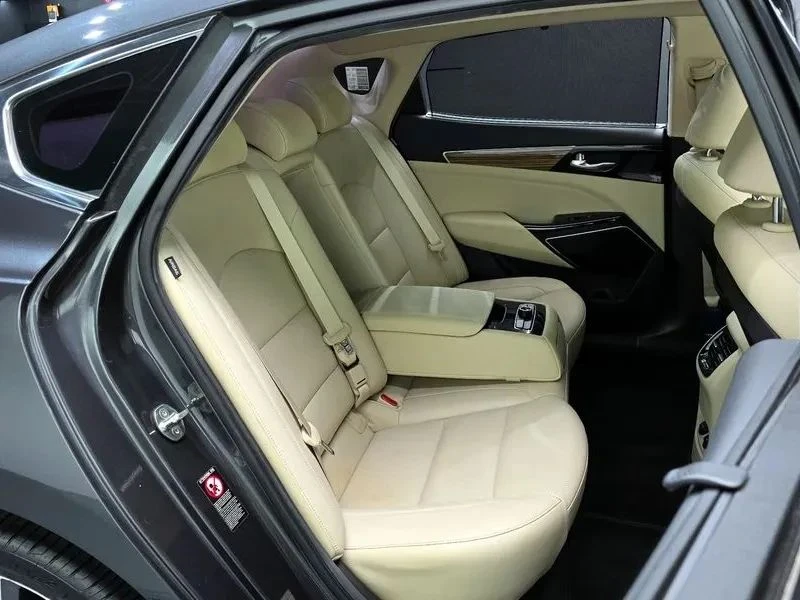 Kia K7, снимка 11 - Автомобили и джипове - 56689476