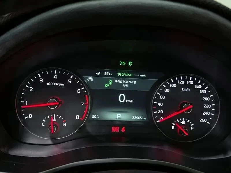 Kia K7, снимка 8 - Автомобили и джипове - 56689476