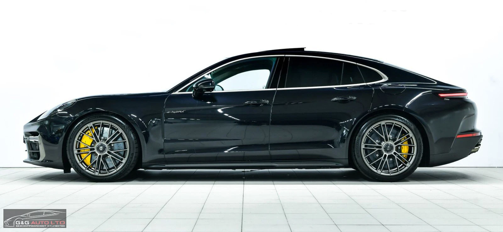 Porsche Panamera НОВ!TURBO-S-E-HYBRID/360/CERAMIC/AMBI/PANO/347v - изображение 3