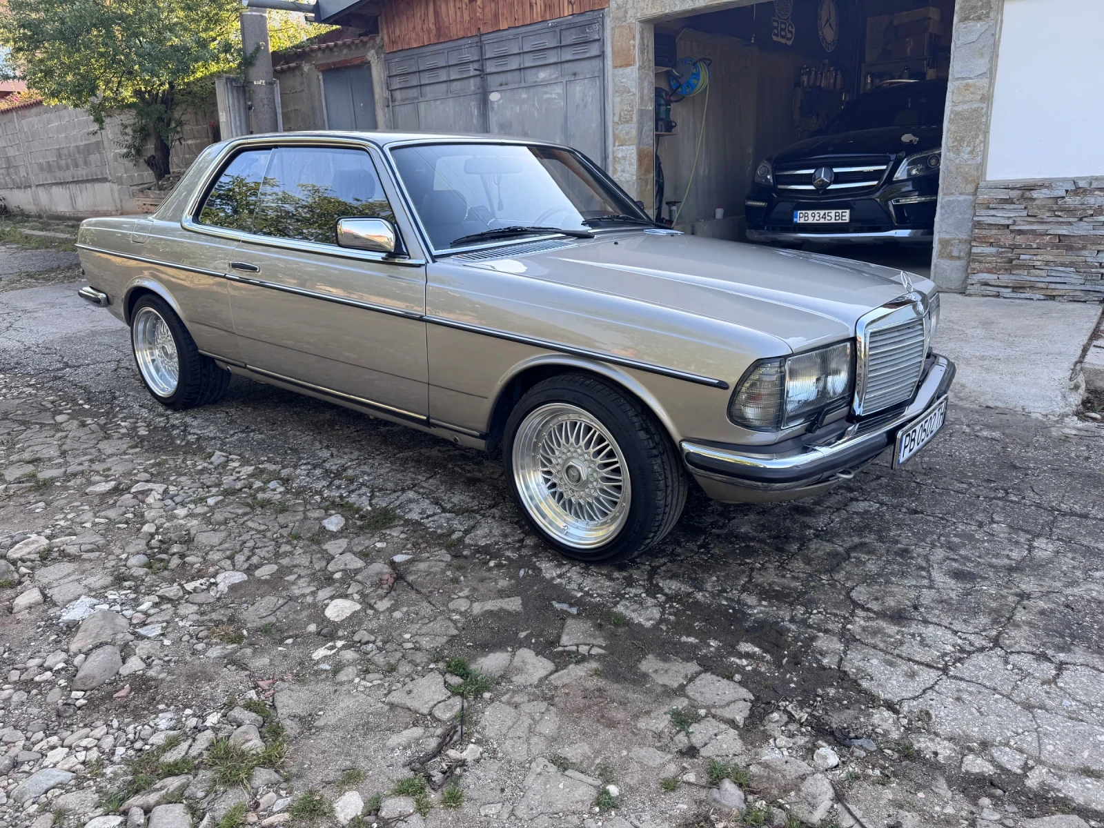 Mercedes-Benz 123 C123-280cc - изображение 3