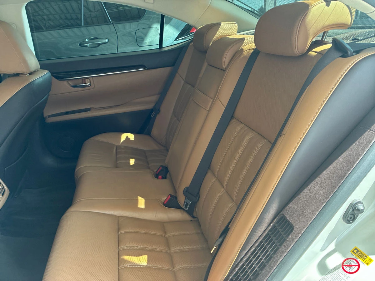 Lexus ES 300 * h * CARFAX * БЕЗ ПЪРВОНАЧАЛНА ВНОСКА - изображение 9
