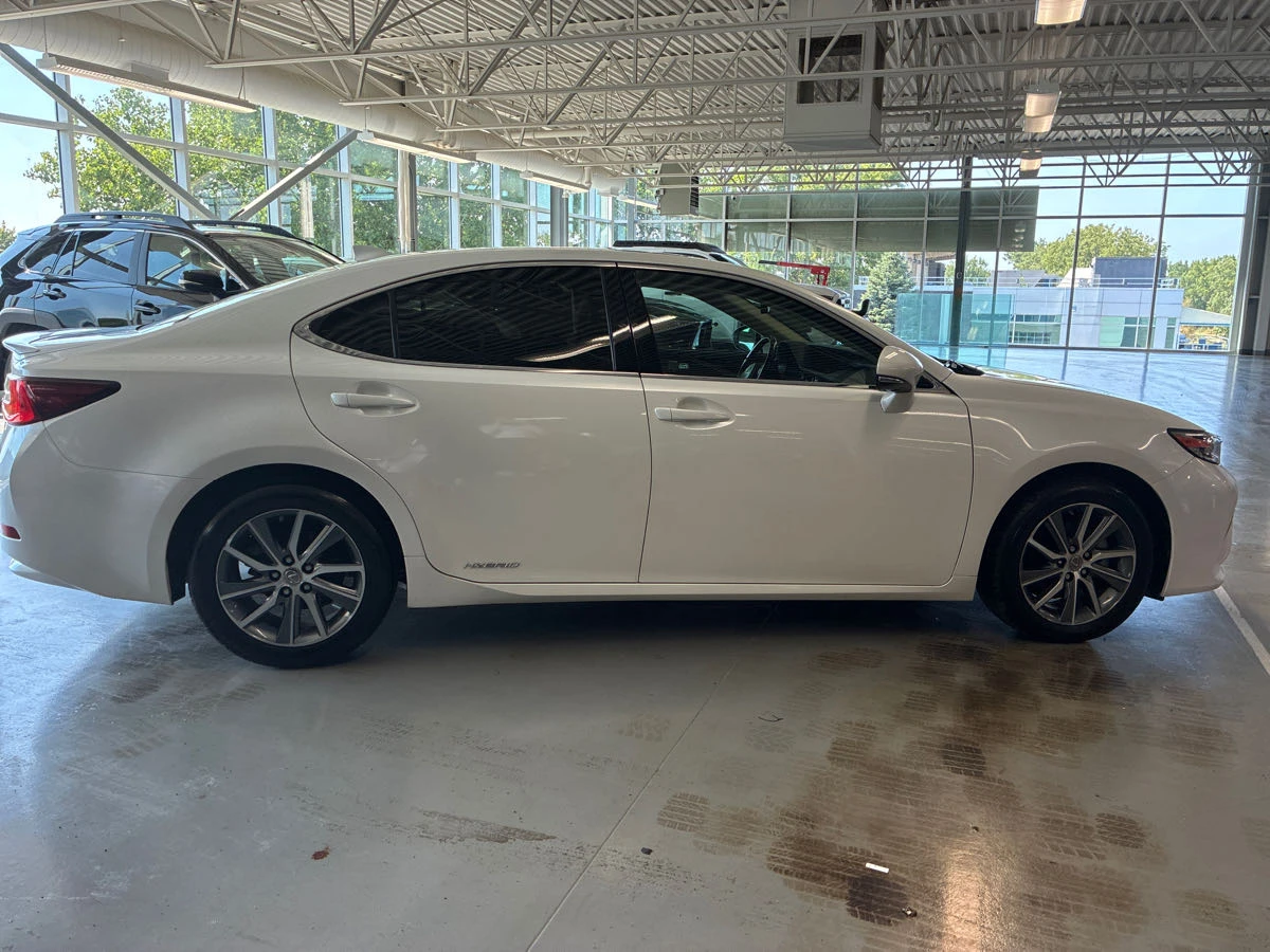 Lexus ES 300 * h * CARFAX * БЕЗ ПЪРВОНАЧАЛНА ВНОСКА - изображение 3