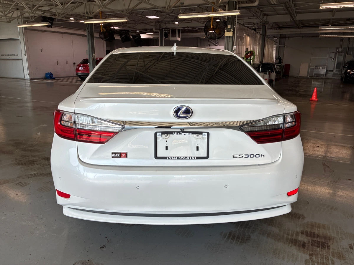 Lexus ES 300 * h * CARFAX * БЕЗ ПЪРВОНАЧАЛНА ВНОСКА - изображение 4