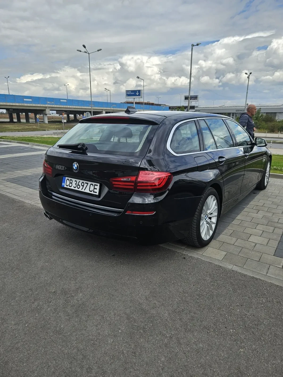 BMW 520 Xdrive - изображение 2