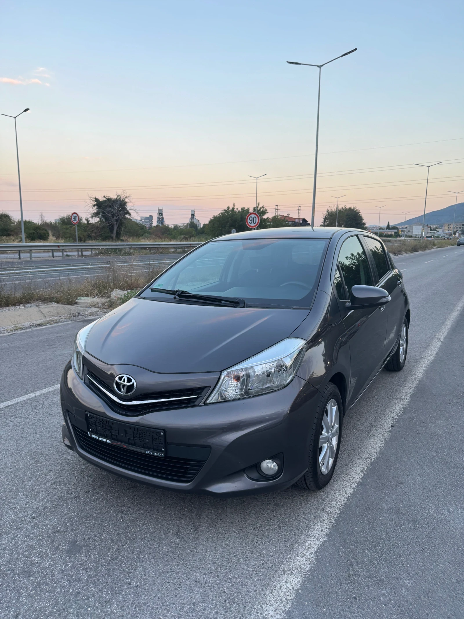 Toyota Yaris 1.33 79000 | Mobile.bg   1